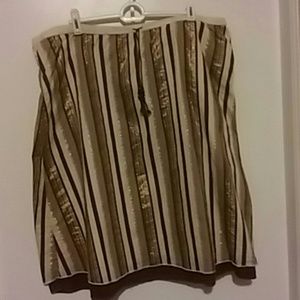 YOU FANCY? Old Navy skirt L